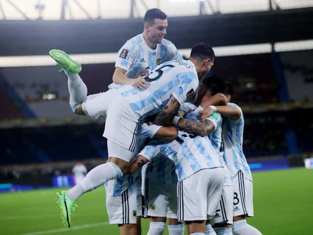 Αργεντινη vs Χιλη, με το δεξί στο Copa America