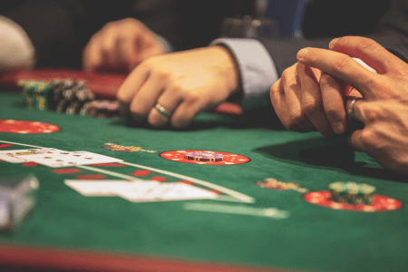 Κατανόηση της νοοτροπίας ενός επιτυχημένου παίκτη πόκερ